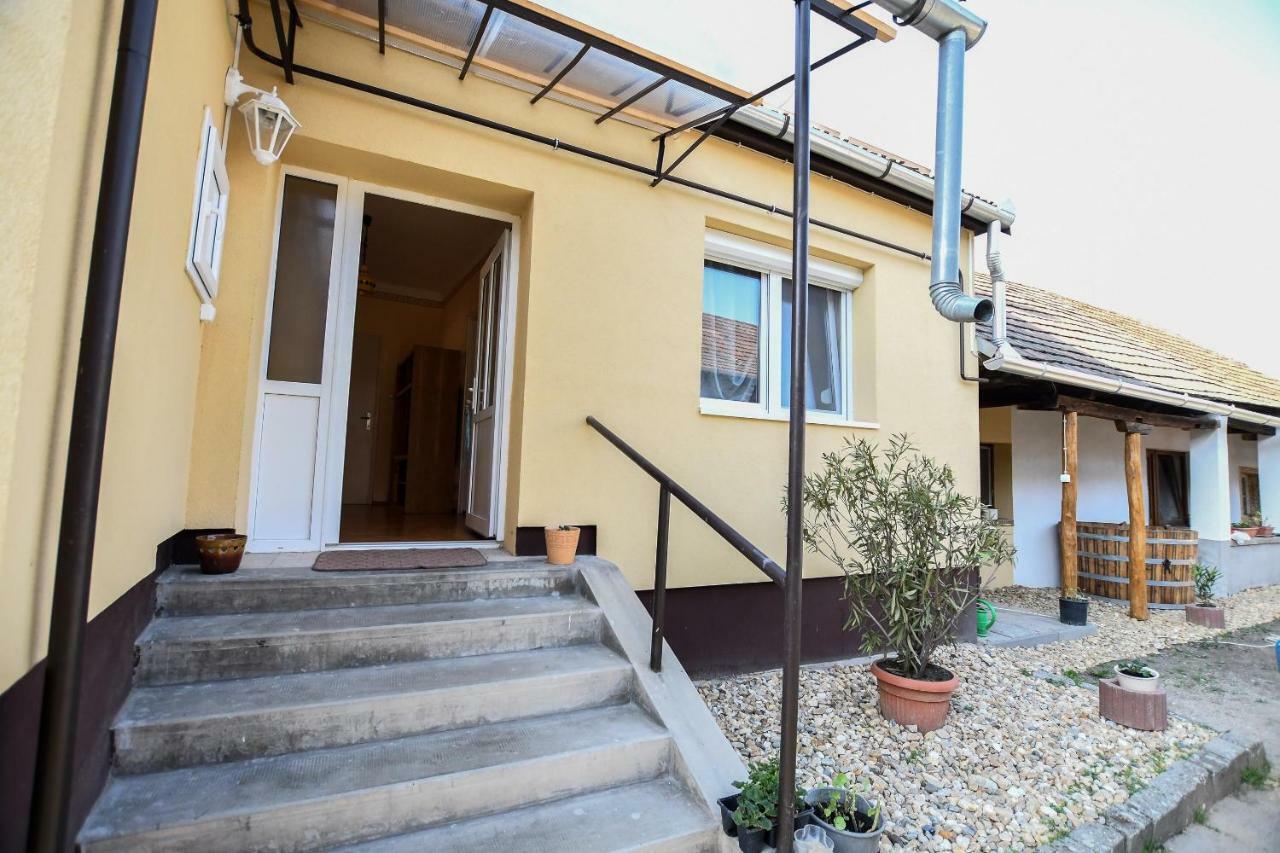 Rozsa Vendeghaz Hotel Tokaj Exterior foto