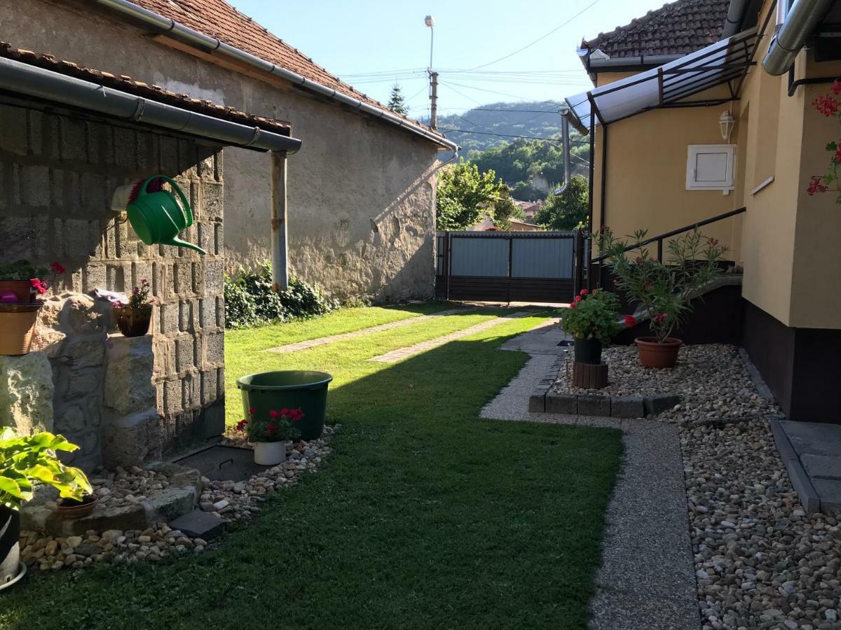 Rozsa Vendeghaz Hotel Tokaj Exterior foto